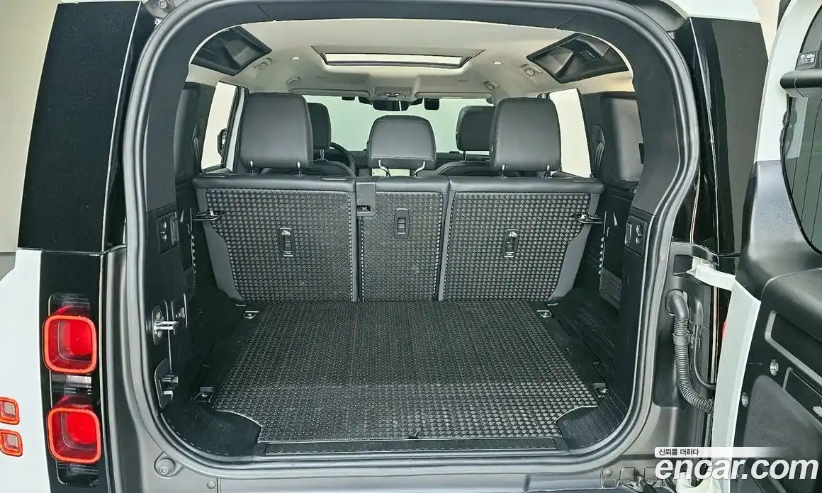 Land Rover Defender 2021 3.0 гидро в Москве № 2058798, фото 26