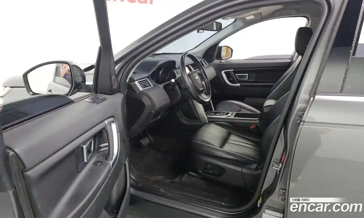 Land Rover Discovery Sport 2018 2.0 гидро в Москве № 2058806, фото 13
