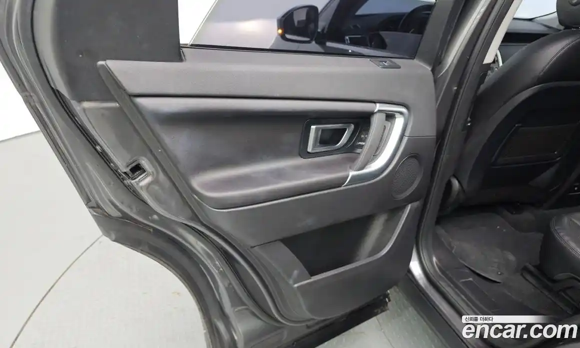 Land Rover Discovery Sport 2018 2.0 гидро в Москве № 2058806, фото 15
