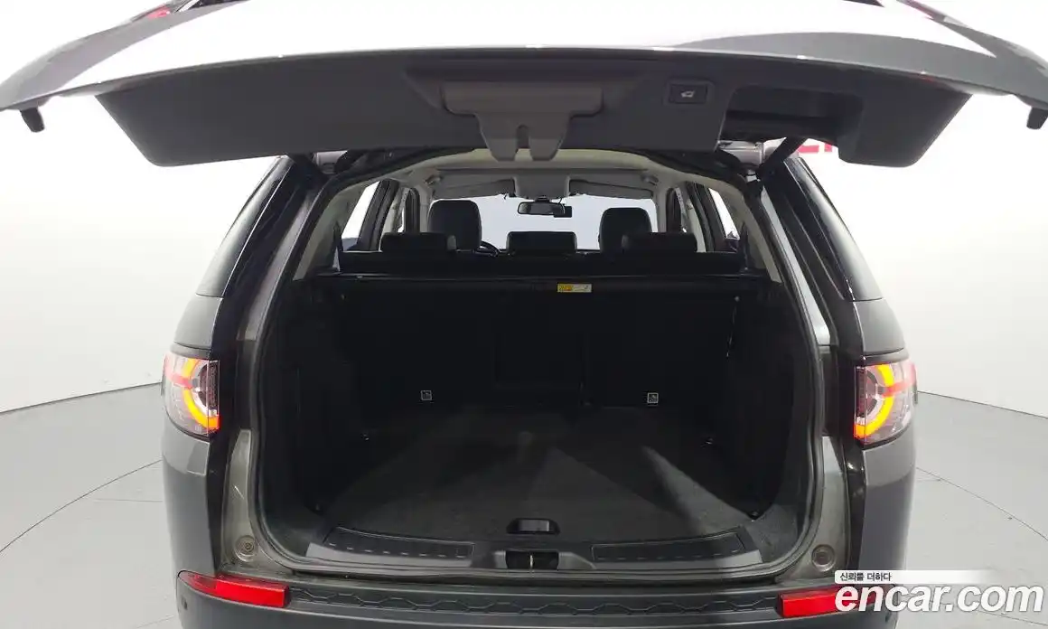 Land Rover Discovery Sport 2018 2.0 гидро в Москве № 2058806, фото 22