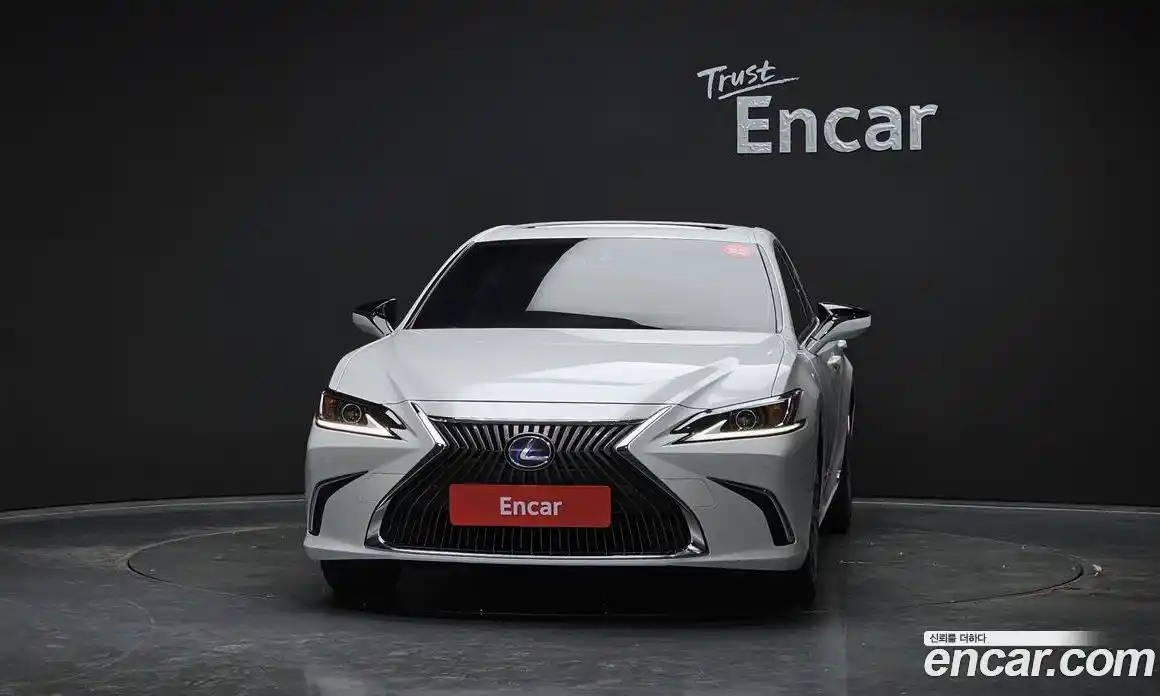 Lexus ES 2021 2.5 гидро в Москве № 2060115, фото 3