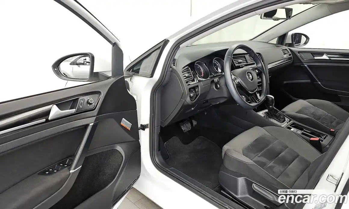 Volkswagen Golf 2014 1.6 гидро в Москве № 2060264, фото 12