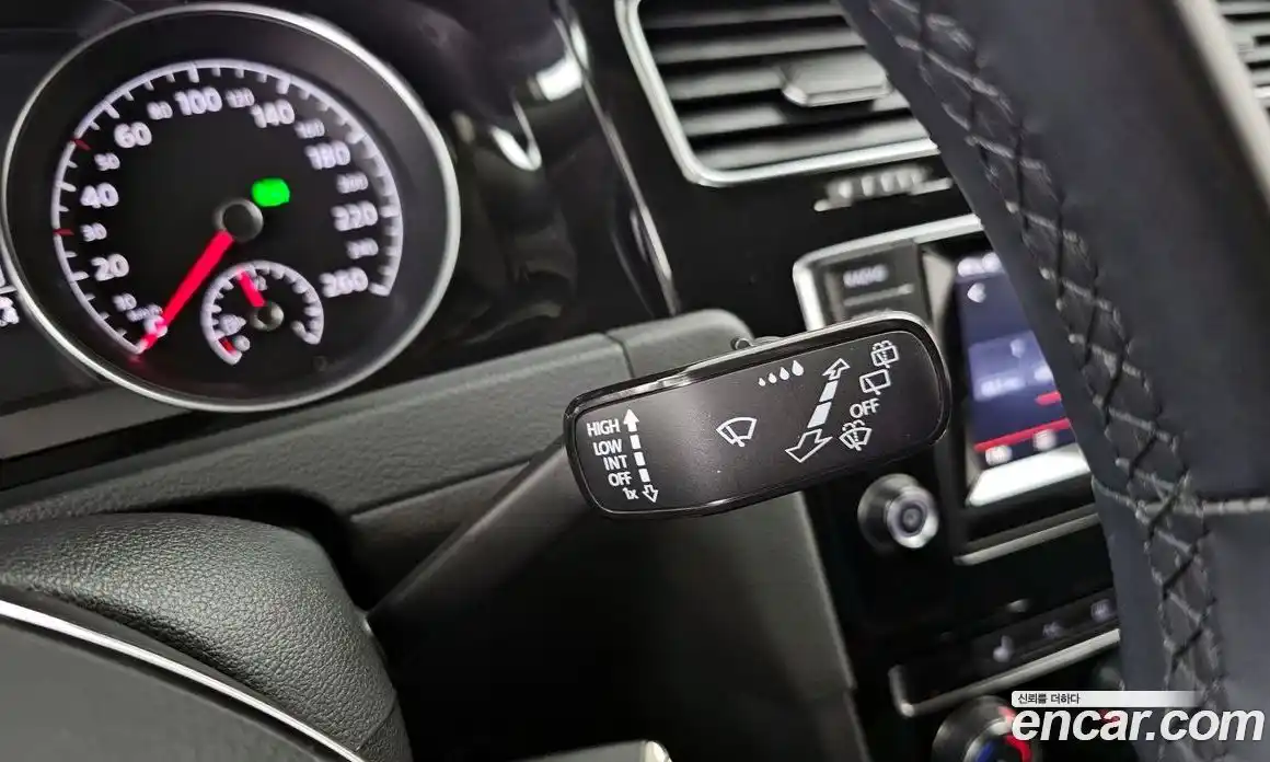 Volkswagen Golf 2014 1.6 гидро в Москве № 2060264, фото 15