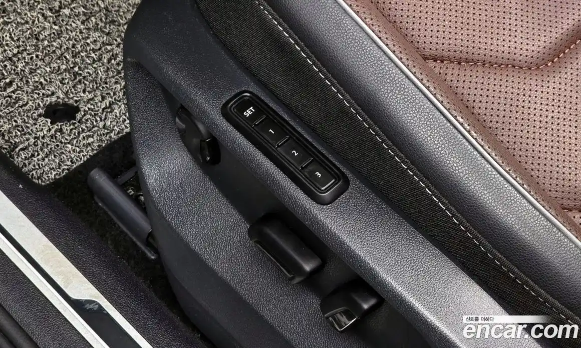 Volkswagen Tiguan 2023 2.0 гидро в Москве № 2060357, фото 25