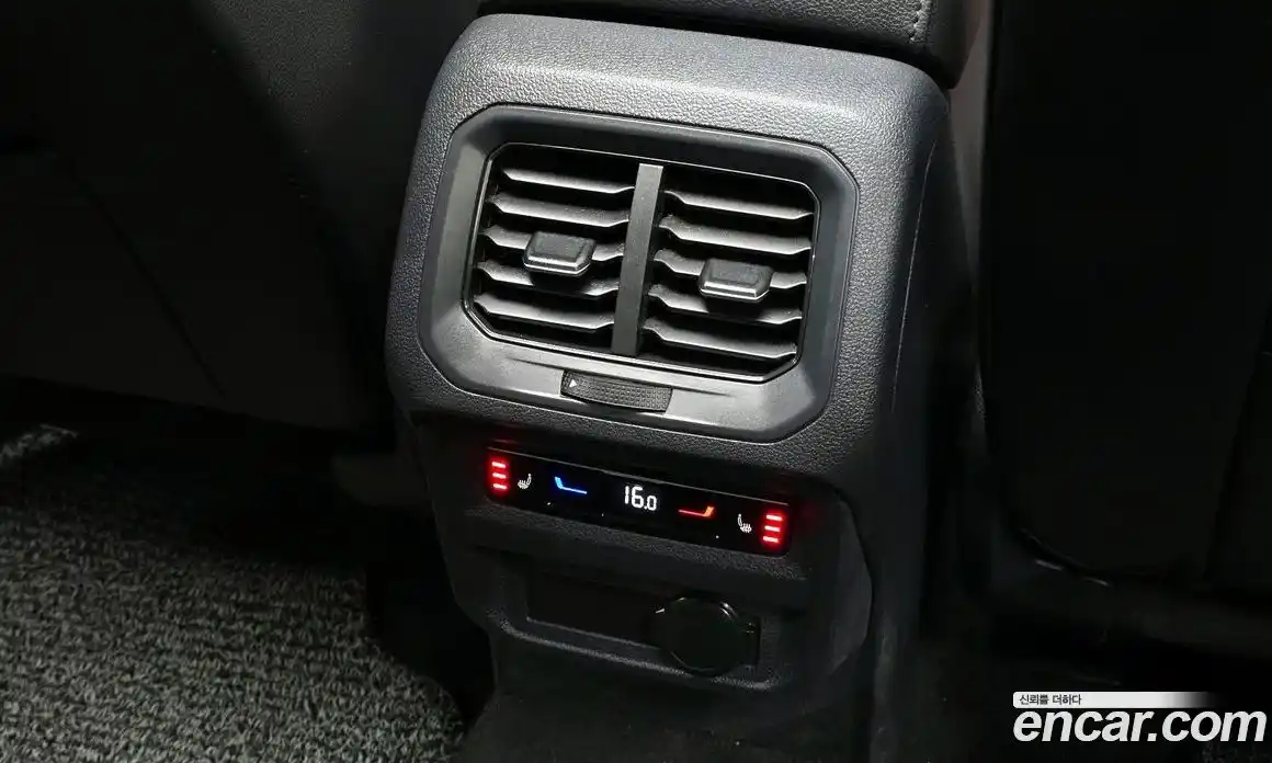 Volkswagen Tiguan 2023 2.0 гидро в Москве № 2060357, фото 28