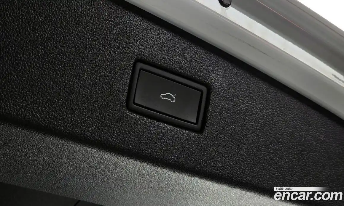 Volkswagen Tiguan 2023 2.0 гидро в Москве № 2060357, фото 29