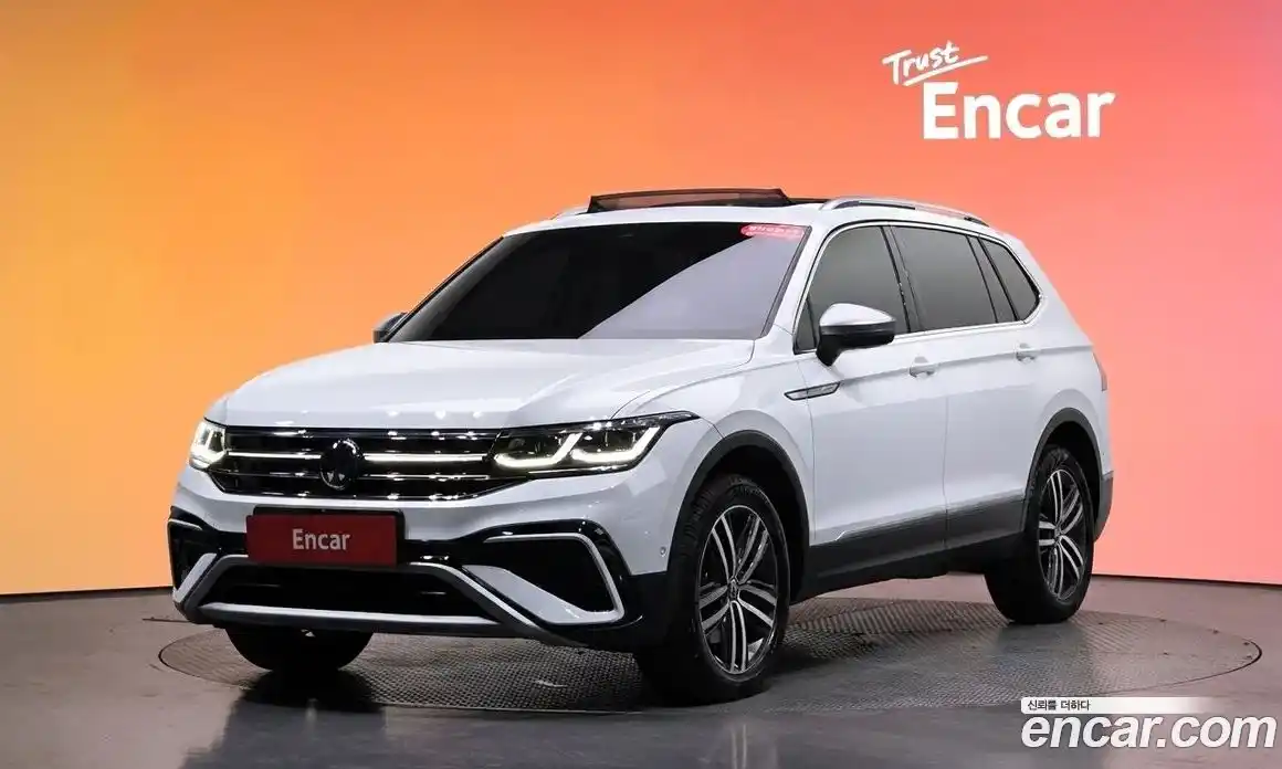 Volkswagen Tiguan 2023 2.0 гидро в Москве № 2060357, фото 31