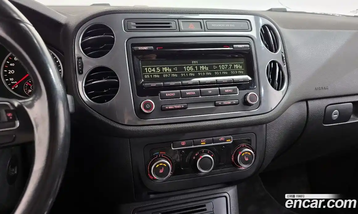 Volkswagen Tiguan 2014 2.0 гидро в Москве № 2060799, фото 13