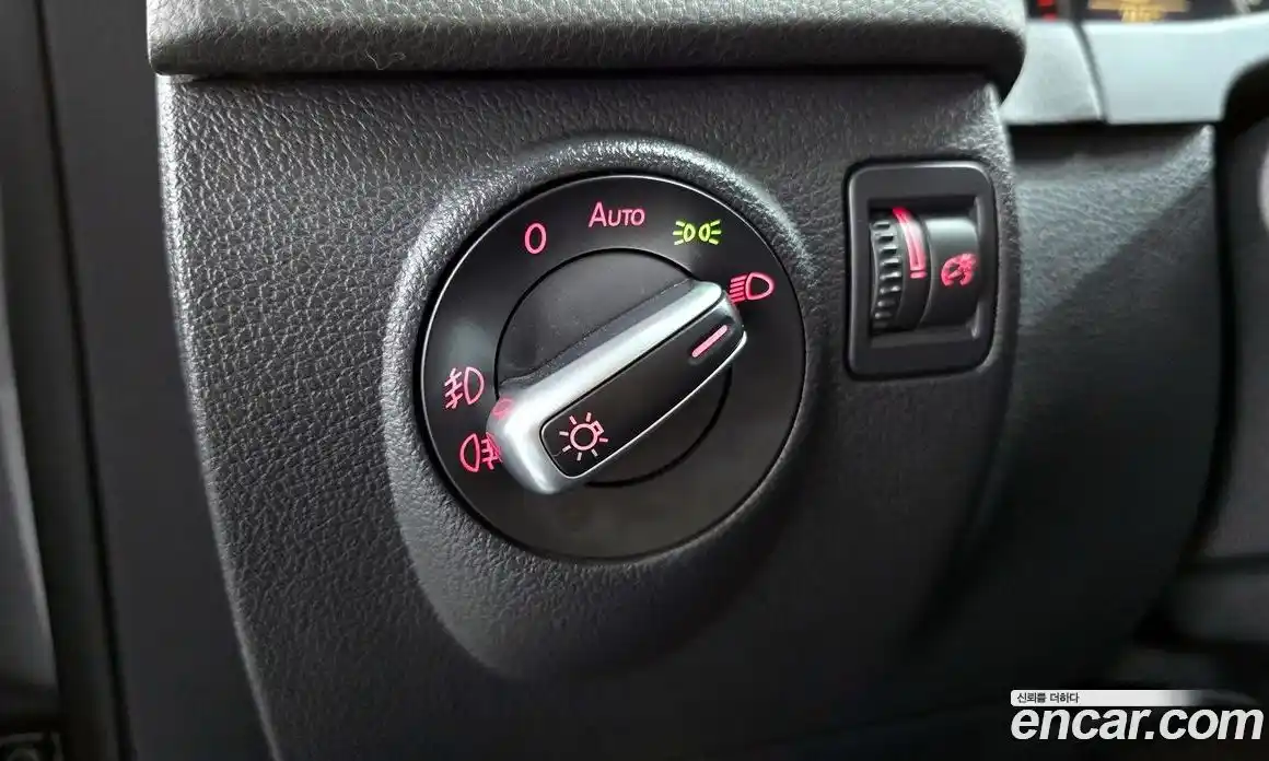 Volkswagen Tiguan 2014 2.0 гидро в Москве № 2060799, фото 18