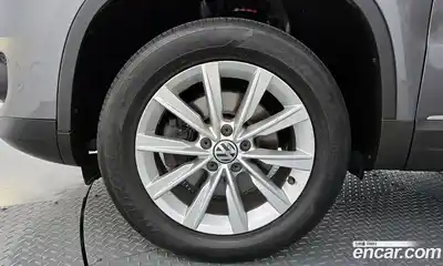 Volkswagen Tiguan 2014 2.0 гидро в Москве № 2060799, миниатюра 5
