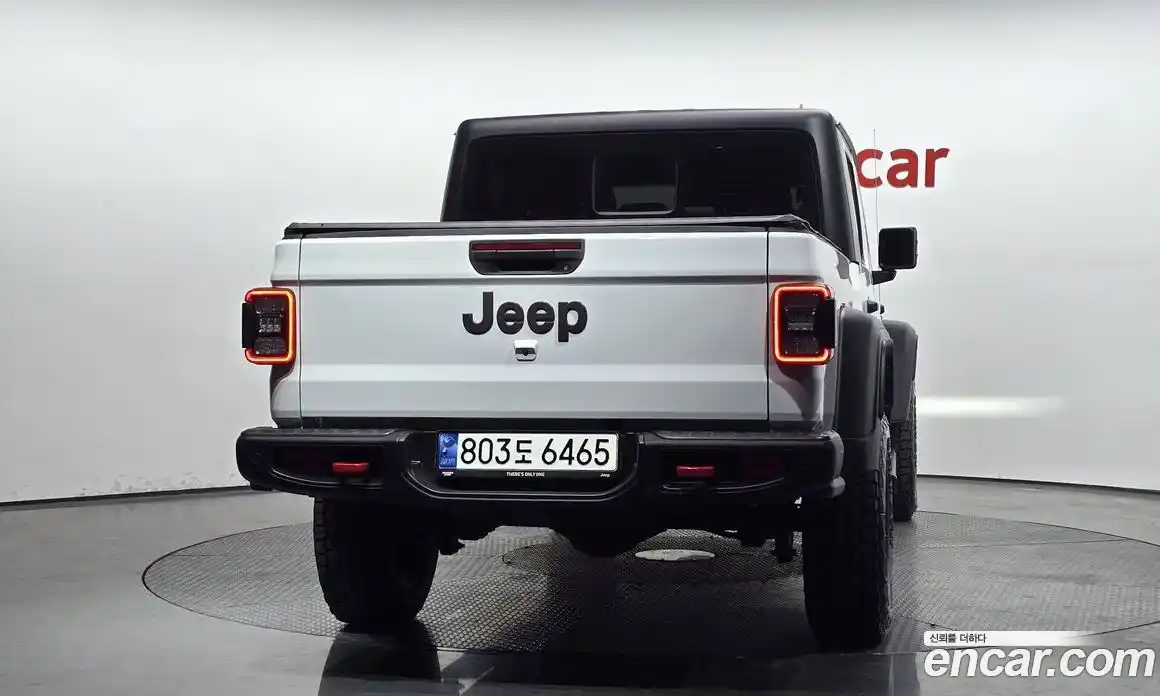 Jeep Gladiator 2023 3.6 гидро в Москве № 2061334, фото 4