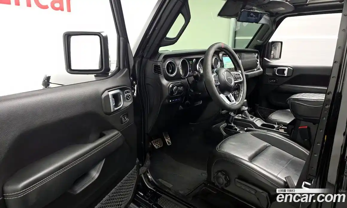 Jeep Wrangler 2022 2.0 гидро в Москве № 2061396, фото 13