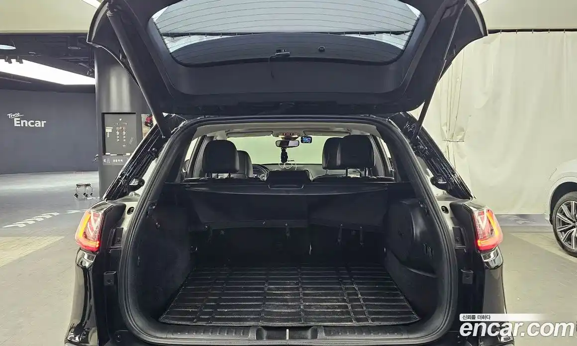 Jeep Cherokee 2019 2.4 гидро в Москве № 2061424, фото 26