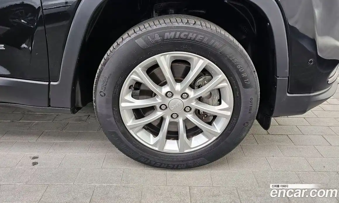 Jeep Cherokee 2019 2.4 гидро в Москве № 2061424, фото 7