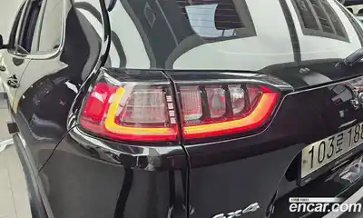 Jeep Cherokee 2019 2.4 гидро в Москве № 2061424, миниатюра 9