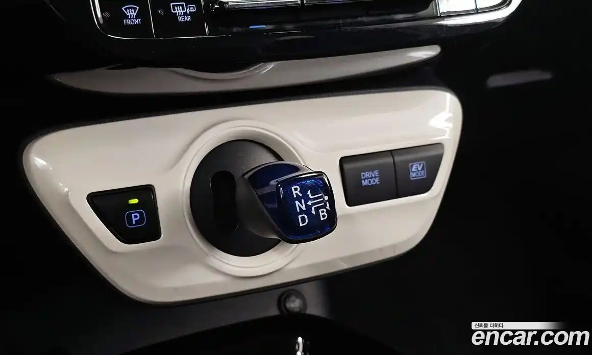 Toyota Prius 2018 1.8 гидро в Москве № 2062123, фото 12