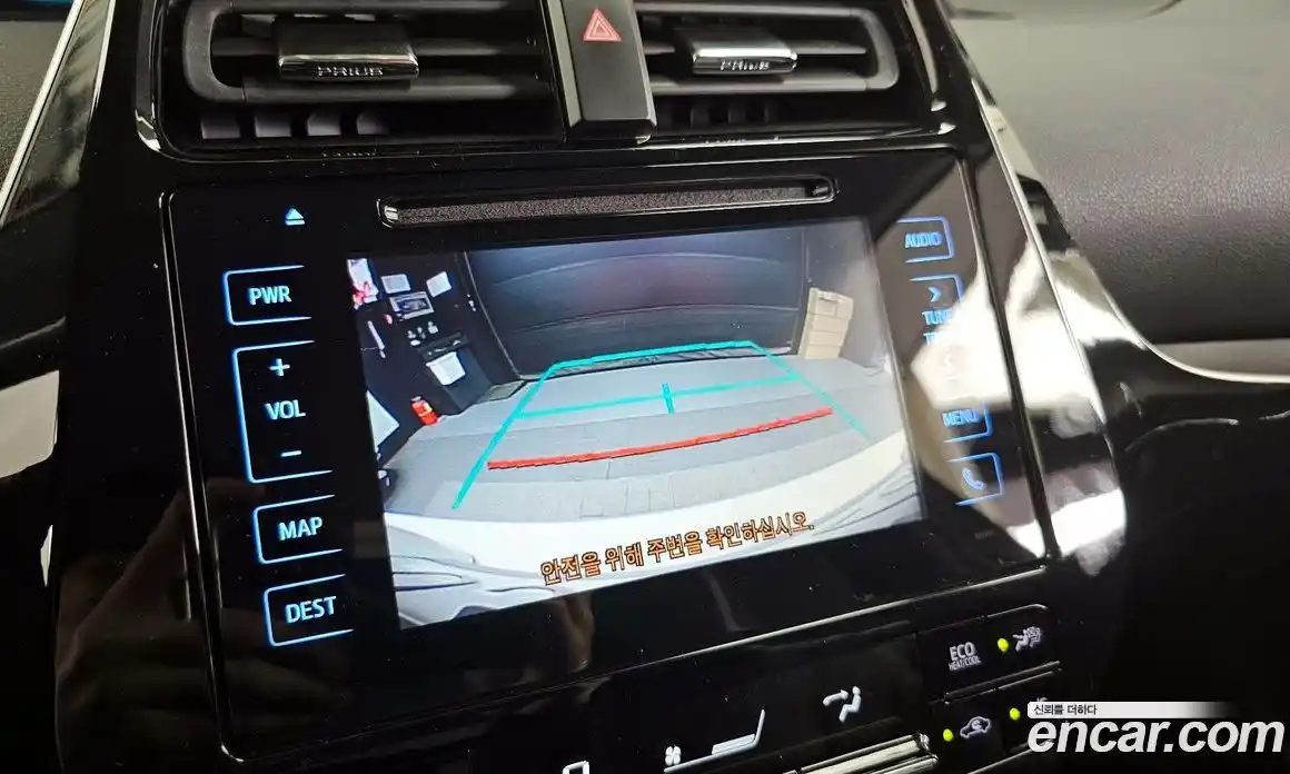 Toyota Prius 2018 1.8 гидро в Москве № 2062123, фото 21