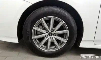 Toyota Prius 2018 1.8 гидро в Москве № 2062123, миниатюра 5