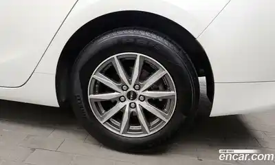 Toyota Prius 2018 1.8 гидро в Москве № 2062123, миниатюра 7