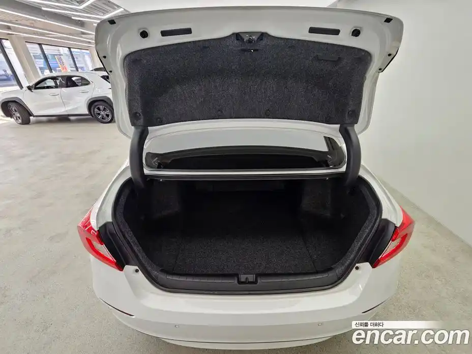 Honda Accord 2022 2.0 вариатор в Москве № 2062457, фото 8