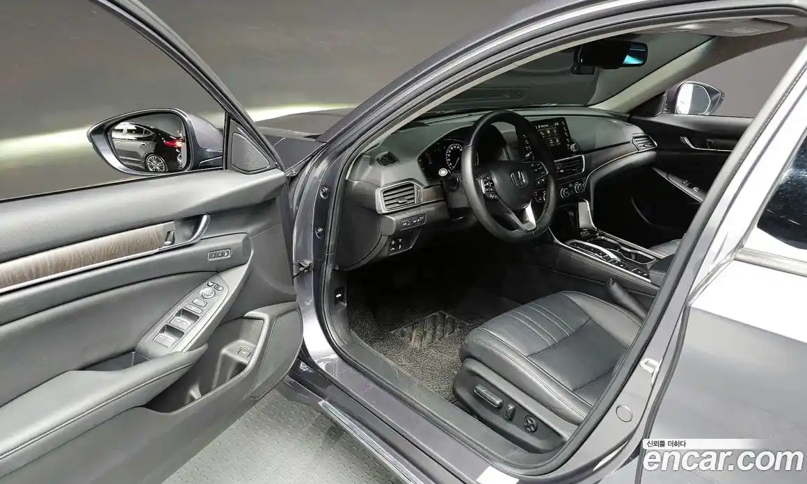 Honda Accord 2019 2.0 гидро в Москве № 2062547, фото 12