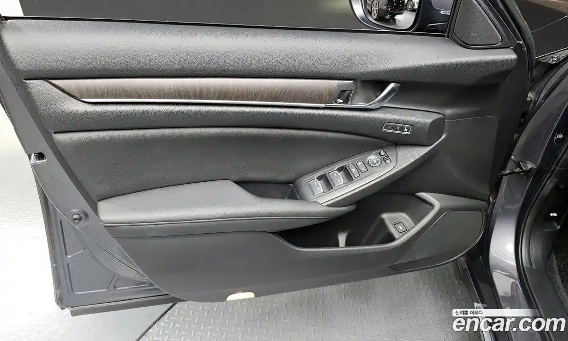 Honda Accord 2019 2.0 гидро в Москве № 2062547, фото 13