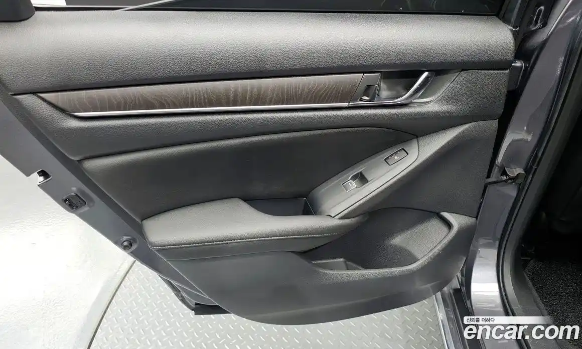Honda Accord 2019 2.0 гидро в Москве № 2062547, фото 14