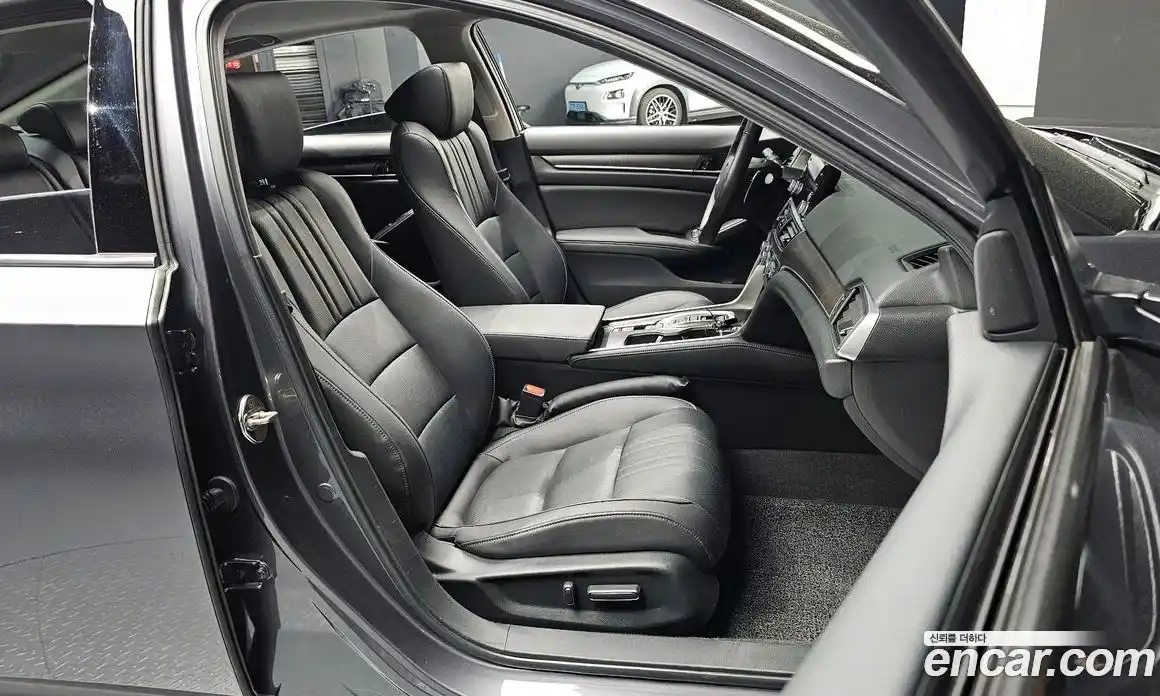 Honda Accord 2019 2.0 гидро в Москве № 2062547, фото 15