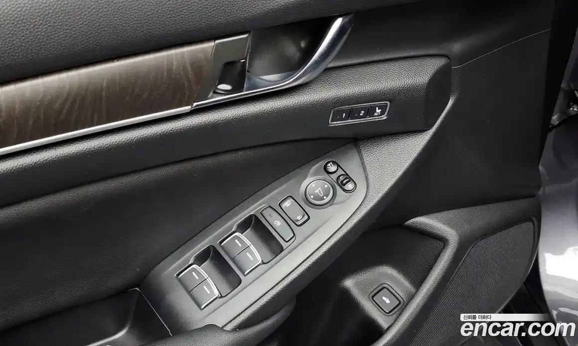 Honda Accord 2019 2.0 гидро в Москве № 2062547, фото 25
