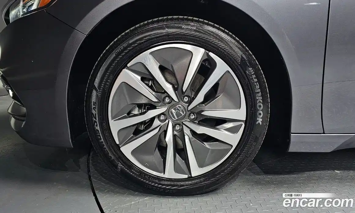 Honda Accord 2019 2.0 гидро в Москве № 2062547, фото 4