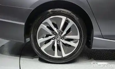 Honda Accord 2019 2.0 гидро в Москве № 2062547, миниатюра 6