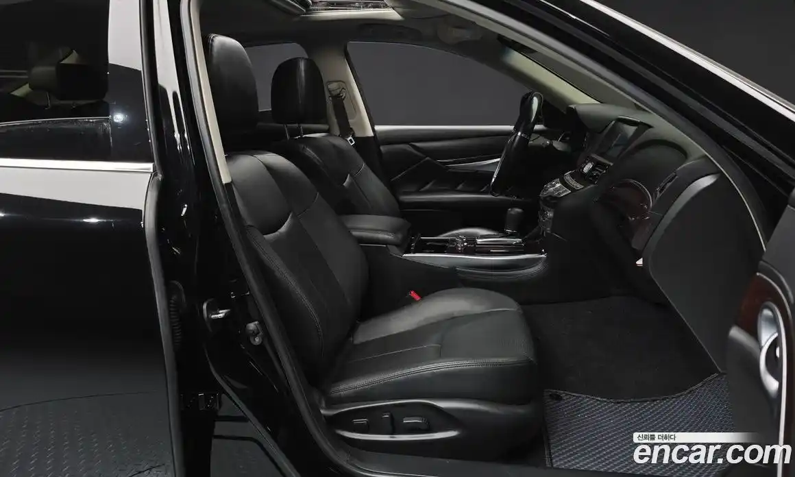 Infiniti Q70 2017 3.7 гидро в Москве № 2065108, фото 16