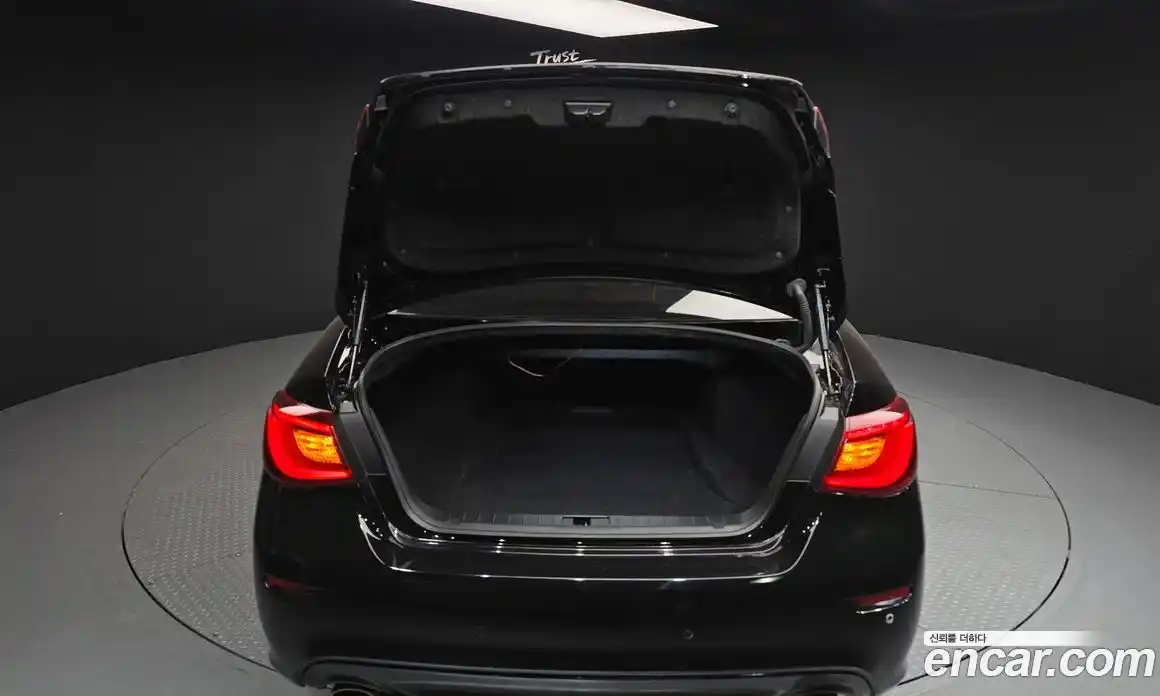 Infiniti Q70 2017 3.7 гидро в Москве № 2065108, фото 26