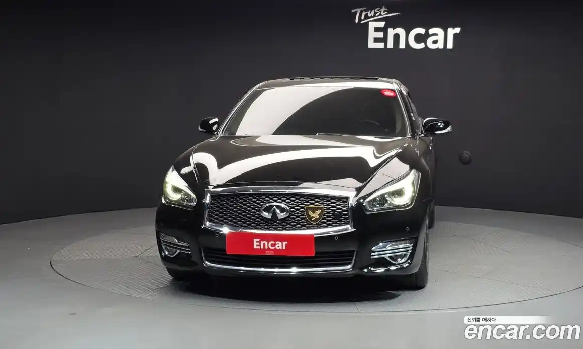 Infiniti Q70 2017 3.7 гидро в Москве № 2065108, фото 3