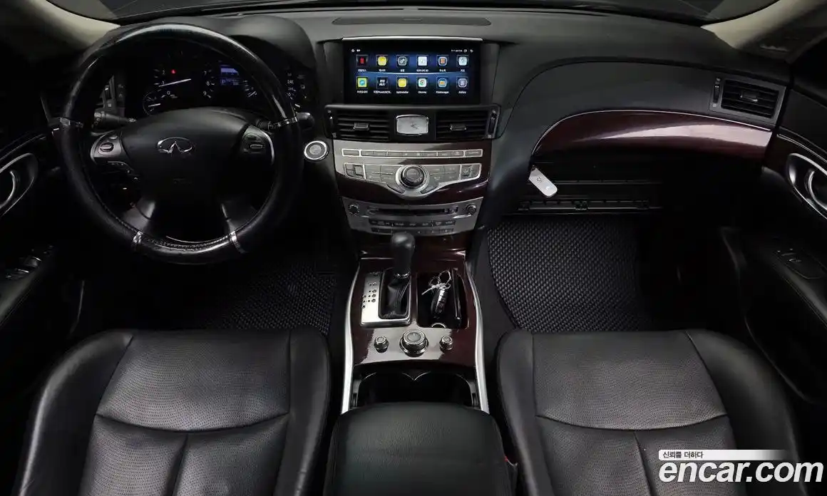 Infiniti Q70 2017 3.7 гидро в Москве № 2065108, фото 10