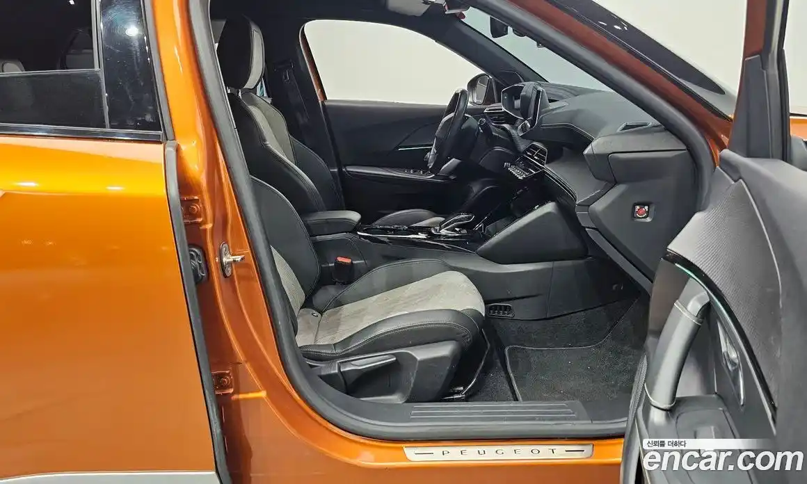 Peugeot 2008 2020 0.1 гидро в Москве, фото 16