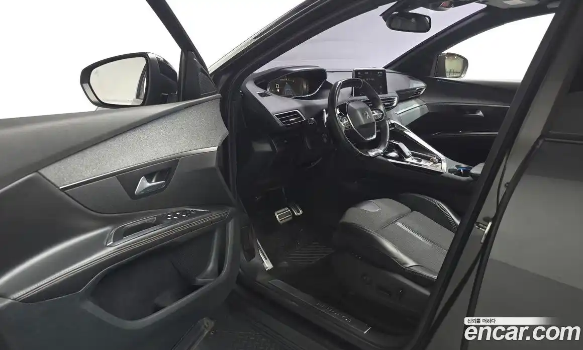 Peugeot 5008 2019 1.5 гидро в Москве, фото 12