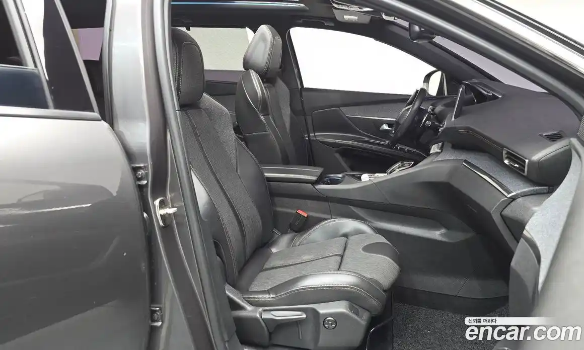 Peugeot 5008 2019 1.5 гидро в Москве, фото 16