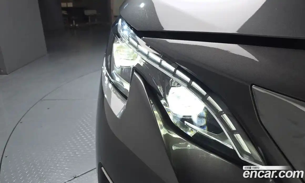 Peugeot 5008 2019 1.5 гидро в Москве, фото 7