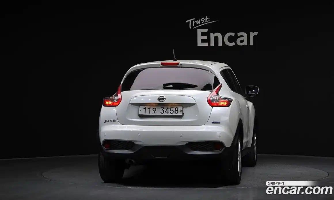Nissan Juke 2015 1.6 гидро в Москве № 2065524, фото 4