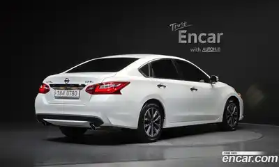 Nissan Altima 2016 2.5 гидро в Москве № 2065531, миниатюра 2