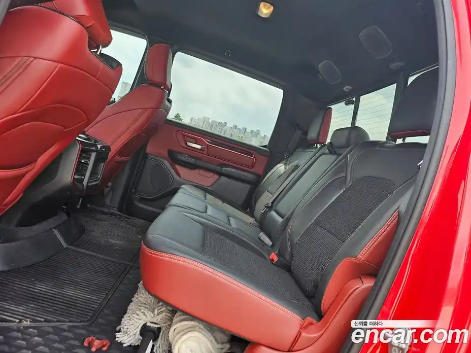 Dodge Ram Pick Up 2019 5.7 гидро в Москве № 2066058, фото 13