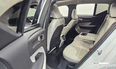 Volvo XC40 2023 2.0 гидро в Москве № 212837, миниатюра 11