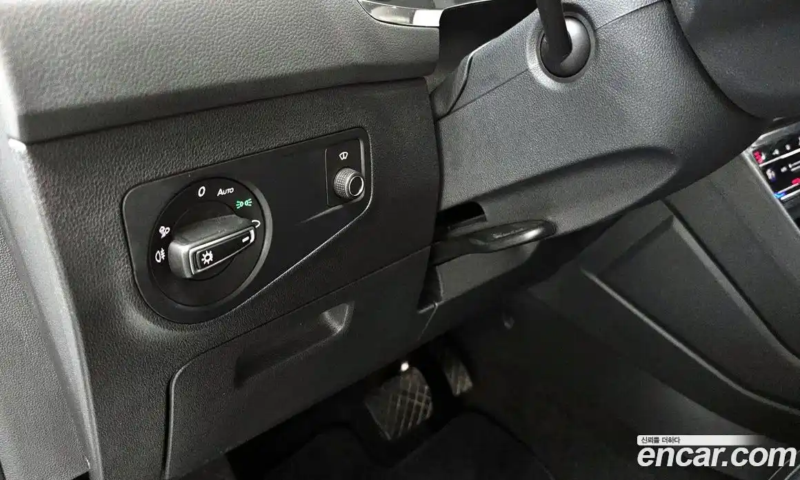 Volkswagen Tiguan 2022 2.0 гидро в Москве № 214978, фото 16