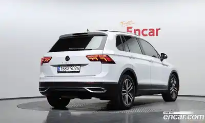 Volkswagen Tiguan 2022 2.0 гидро в Москве № 214978, миниатюра 2