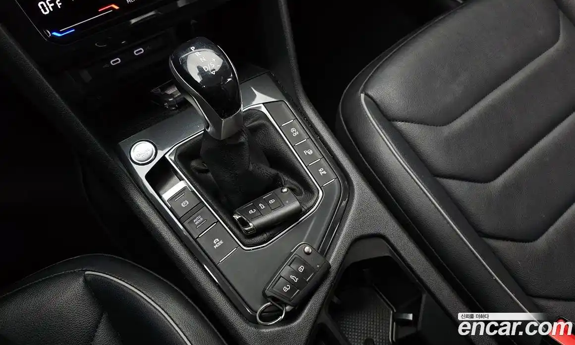 Volkswagen Tiguan 2022 2.0 гидро в Москве № 214978, фото 9
