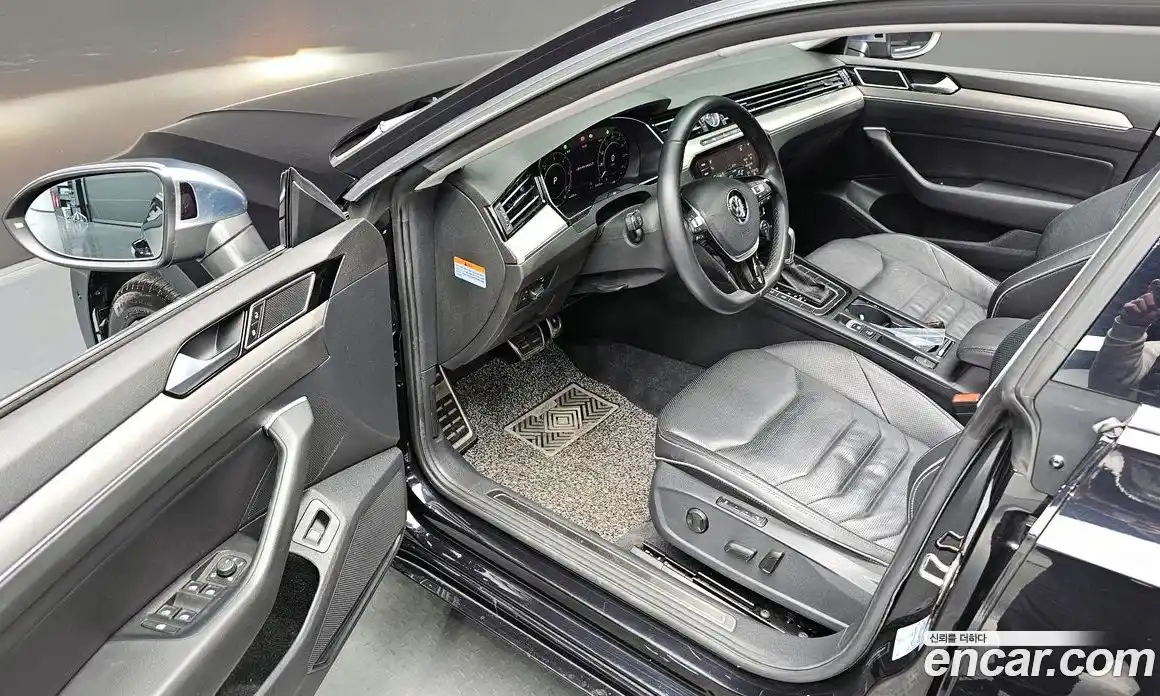 Volkswagen Arteon 2019 2.0 гидро в Москве № 232103, фото 12