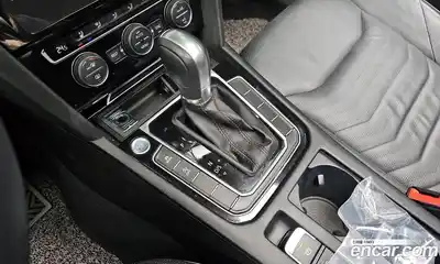 Volkswagen Arteon 2019 2.0 гидро в Москве № 232103, миниатюра 9