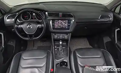 Volkswagen Tiguan 2018 2.0 гидро в Москве № 232177, миниатюра 6