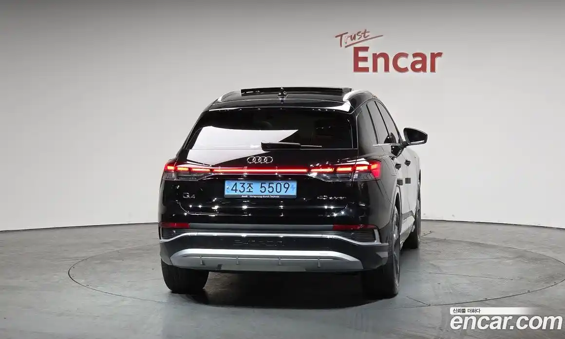 Audi Q4 e-tron 2023 0.2 гидро в Москве № 244486, фото 3
